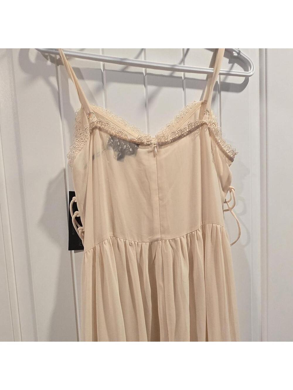 ✨️NWT✨️ Dolls Kill Widow Cream Starless Sky Chiffon Maxi Dress - Picture 4 of 6